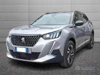 Usata Peugeot 2008 GT 131 CV (96 kW) 2023 Grigio SUV