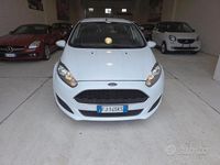 Usata Ford Fiesta 92 CV (67 kW) 2016 Bianco Utilitaria