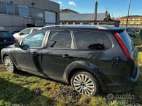 Usata Ford Focus Style 90 CV (66 kW) 2009 Nero Station wagon