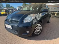 Usata Toyota Yaris Sol 90 CV (66 kW) 2010 Nero Utilitaria