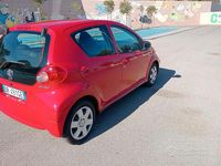 Usata Toyota Aygo 68 CV (50 kW) 2008 Rosso Utilitaria