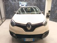 Usata Renault Captur 90 CV (66 kW) 2016 Beige SUV
