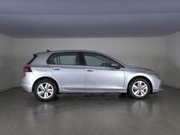 Usata VW Golf VIII Life 116 CV (85 kW) 2025 Dolomite silver metallizzato Berlina