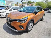 Usata Renault Captur Intens 101 CV (74 kW) 2020 Arancione SUV