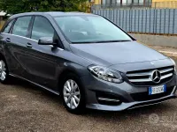 Begagnad Mercedes B160 Executive 90 HK (66 kW) 2016 Grå Minibuss