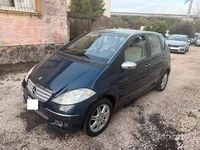Usata Mercedes A180 Elegance 110 CV (80 kW) 2005 Blu Berlina