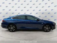 Usata Opel Insignia Sport 122 CV (89 kW) 2020 Bluazzurro Berlina