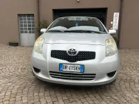 Usata Toyota Yaris Sol 69 CV (50 kW) 2008 Argento Utilitaria