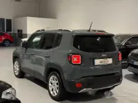 Usata Jeep Renegade 120 CV (88 kW) 2015 Grigio SUV