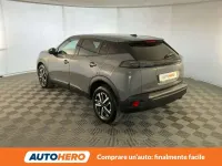 Usata Peugeot 2008 Active 101 CV (74 kW) 2024 Grigio SUV