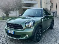 Usata Mini Park Lane Countryman 111 CV (81 kW) 2016 Verde SUV