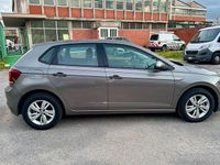 Usata VW Polo Comfortline 80 CV (58 kW) 2019 Grigio Utilitaria