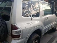 Usata Mitsubishi Pajero 99 CV (72 kW) 2001 Argento SUV