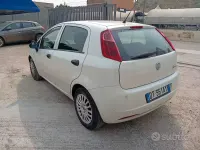 Usata Fiat Grande Punto S 75 CV (55 kW) 2011 Bianco Utilitaria