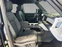 Usata Land Rover Defender SE Dynamic 200 CV (147 kW) 2026 Santorini black SUV