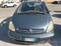 Usata Citroën Xsara Picasso 95 CV (69 kW) 2005 Grigio Monovolume