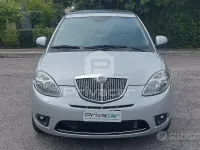 Usata Lancia Ypsilon 69 CV (50 kW) 2010 Grigio Utilitaria