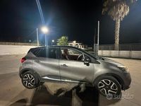 Usata Renault Captur 90 CV (66 kW) 2016 Grigio SUV