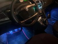 Usata Lancia Ypsilon 70 CV (51 kW) 2004 Nero Utilitaria