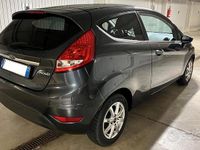 Usata Ford Fiesta Titanium 82 CV (60 kW) 2009 Grigio Berlina