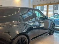 Usata Land Rover Range Rover 351 CV (258 kW) 2023 Santorini black SUV