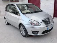 Usata Lancia Musa 90 CV (66 kW) 2008 Argento Monovolume