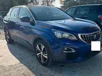 Usata Peugeot 3008 Allure 131 CV (96 kW) 2019 Blu SUV
