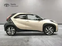 Usata Toyota Aygo X Lounge 72 CV (52 kW) 2022 Grigio SUV