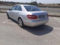 Usado Mercedes E220 Avantgarde 170 CV (125 kW) 2013 Gris Berlina