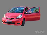 Usata Toyota Aygo Sol 67 CV (49 kW) 2010 Rosso Utilitaria