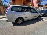 Usata Ford Focus 90 CV (66 kW) 2007 Grigio Station wagon