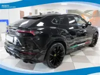 Usata Lamborghini Urus 650 CV (478 kW) 2022 Nero pastello SUV