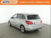 Usata Mercedes B180 108 CV (79 kW) 2018 Argento Monovolume