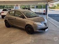 Usata Lancia Ypsilon 69 CV (50 kW) 2013 Grigio Utilitaria