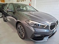 Usata BMW 120 Sport Line 190 CV (139 kW) 2020 Grigio Utilitaria
