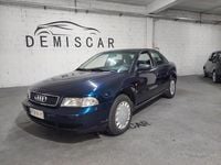 Usata Audi A4 125 CV (91 kW) 1996 Blu Berlina