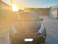Usata Kia Rio 102 CV (75 kW) 2014 Nero Berlina
