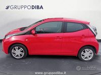 Usata Toyota Aygo X-play 69 CV (50 kW) 2015 Rosso Utilitaria