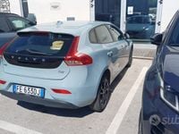 Usata Volvo V40 120 CV (88 kW) 2016 Blu Station wagon