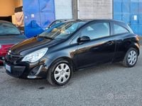 Usata Opel Corsa 86 CV (63 kW) 2013 Nero Berlina
