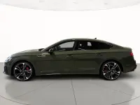 Usata Audi A5 Sportback S-Line 204 CV (150 kW) 2025 Verde distretto metallizzato Utilitaria