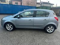 Usata Opel Corsa Cosmo 90 CV (66 kW) 2007 Grigio Berlina