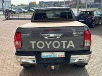 Usata Toyota HiLux Lounge 150 CV (110 kW) 2018 Nero Pick-up