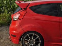 Usata Ford Fiesta ST 182 CV (133 kW) 2015 Rosso Utilitaria