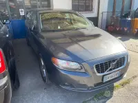 Usata Volvo V70 Momentum 175 CV (128 kW) 2009 Grigio Station wagon