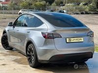 Usata Tesla Model Y Performance 189 kW (258 CV) 2024 Grigio SUV