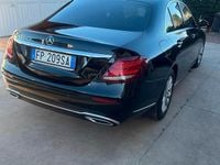Usata Mercedes E220 Premium 194 CV (142 kW) 2018 Nero Station wagon