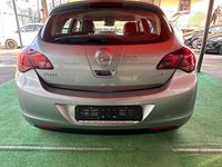 Usata Opel Astra Cosmo 125 CV (91 kW) 2010 Grigio Berlina