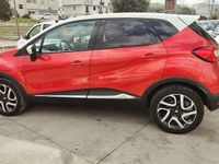 Usata Renault Captur Iconic 110 CV (80 kW) 2016 Rosso SUV