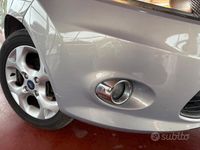Usata Ford Fiesta 70 CV (51 kW) 2011 Grigio Utilitaria